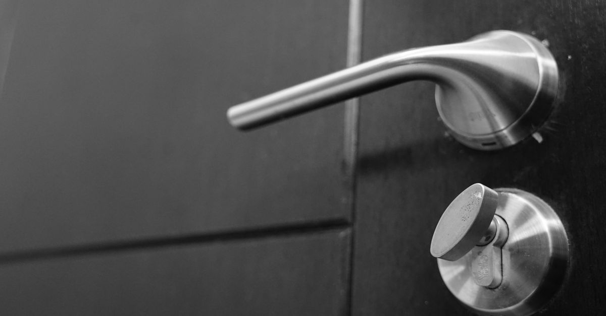 door security hardware — Jericho Tpke Locksmith