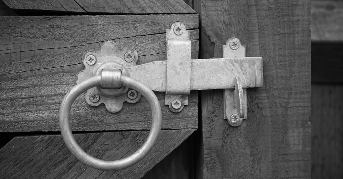 door security hardware — Jericho Tpke Locksmith