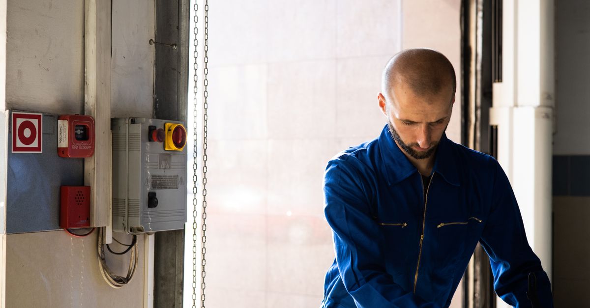 locksmith service technician — Jericho Tpke Locksmith