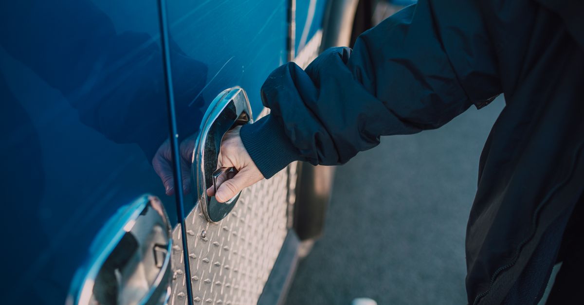Why Vehicle Locks Require Specialized Car Lockout Service Skills — Jericho Tpke Locksmith